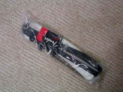 Fender Standard Vintage Black Leather Guitar Strap